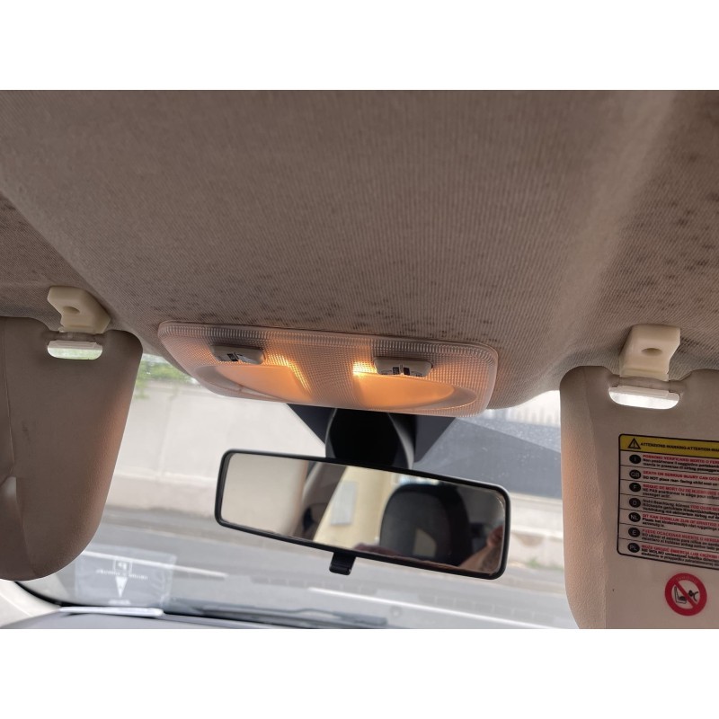 Fiat Punto Grande Güneşlik Tutucu Aparat